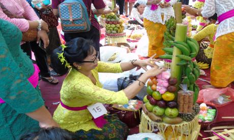 Lomba Membuat Gebogan