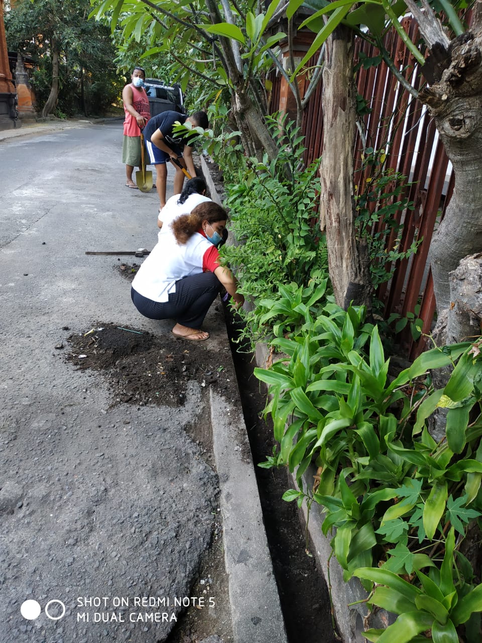 KEGIATAN PADAT KARYA TUNAI DESA (PKTD) TAHUN 2021