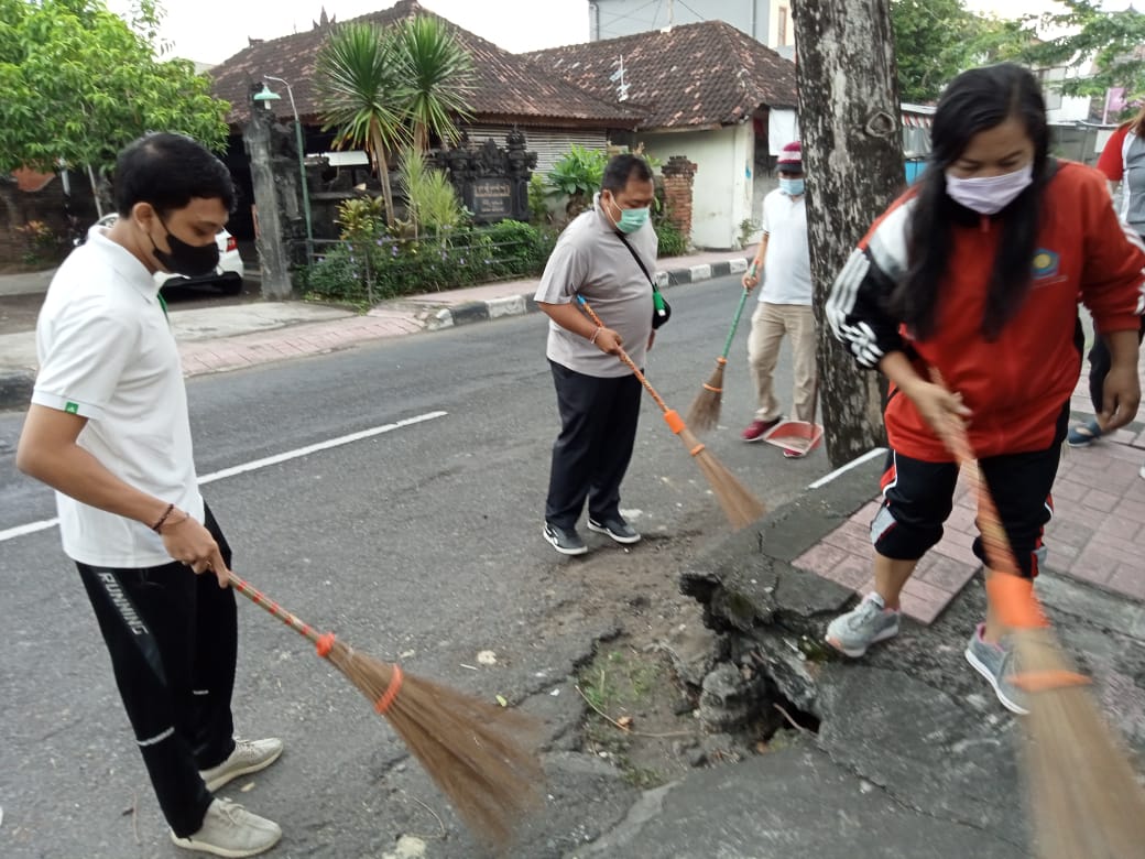 KEGIATAN JUMAT BERSIH 4 JUNI 2021