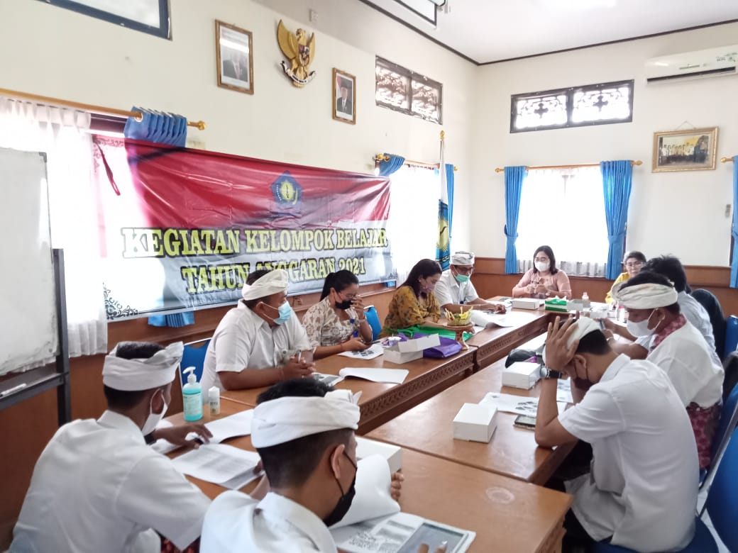 KEGIATAN RAPAT RUTIN TIM RKP DESA DAUH PURI KANGIN TAHUN 2022