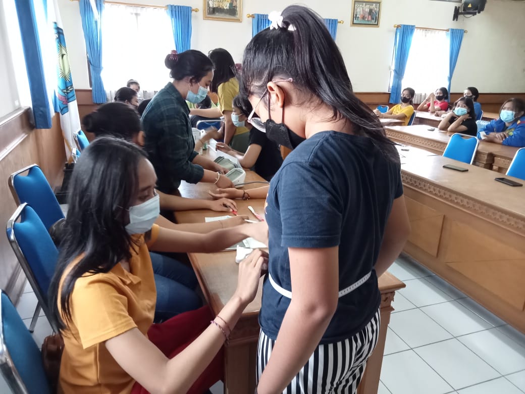 POSYANDU REMAJA BULAN SEPTEMBER DESA DAUH PURI KANGIN