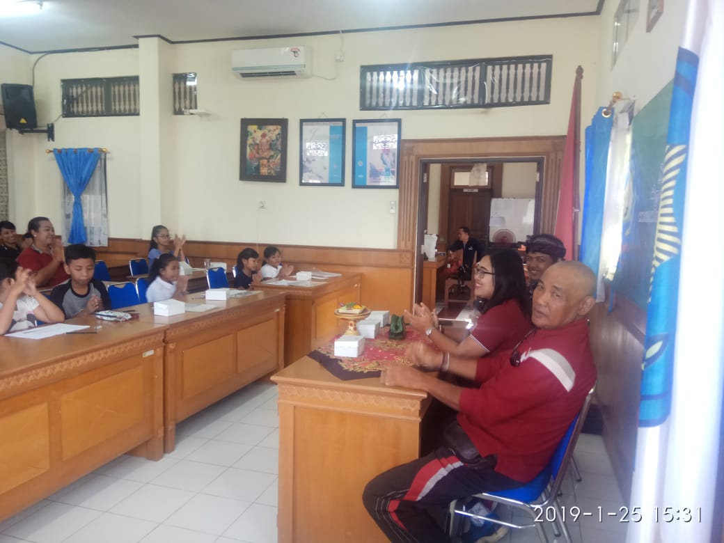 Pembinaan Menulis Aksara Bali