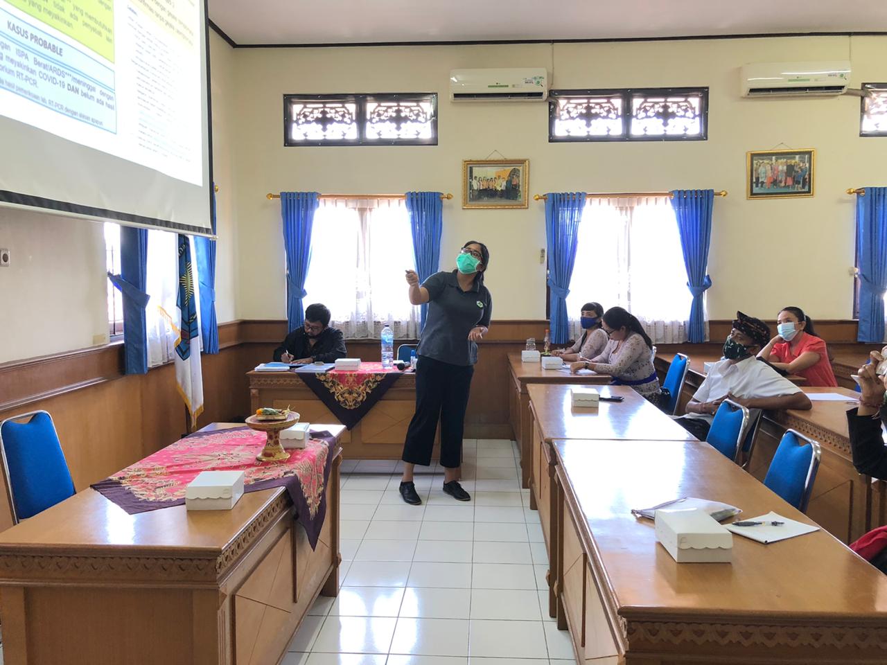 Rapat Rumah Desa Sehat  oleh Ketua Pengurus Harian Rumah Desa Sehat