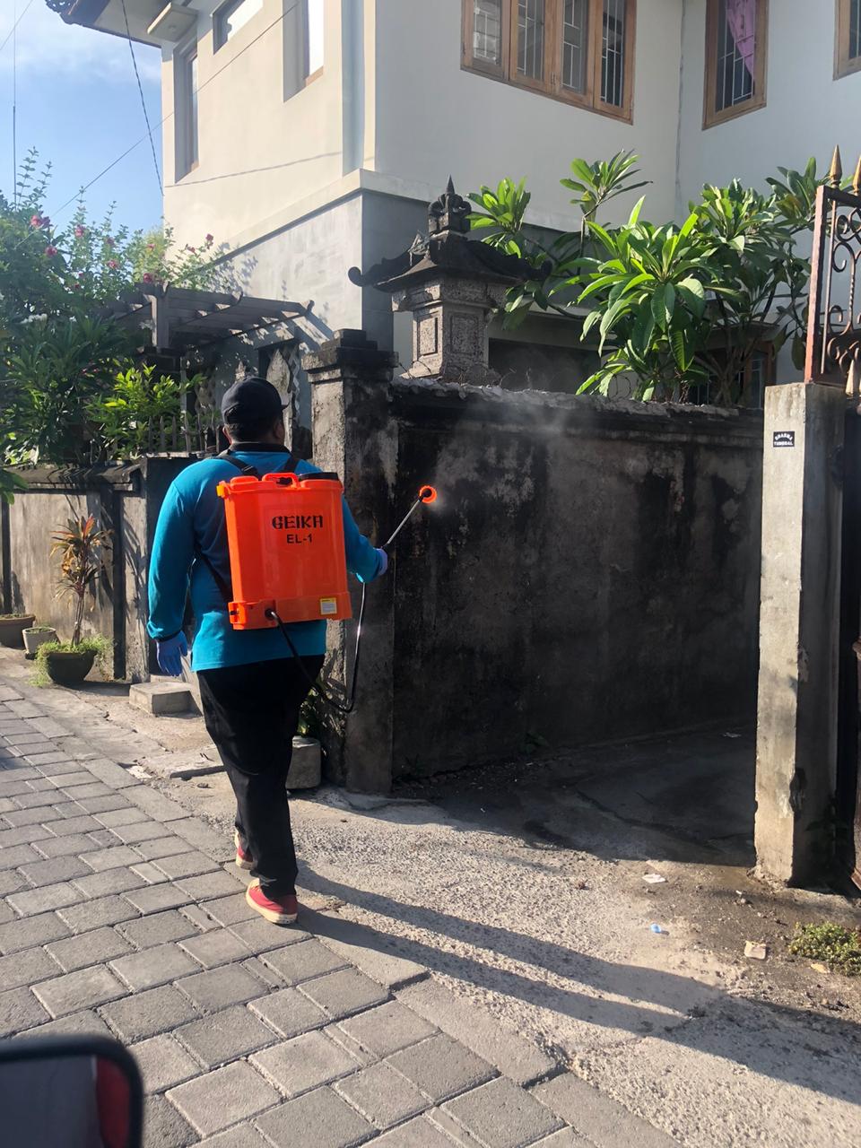 Penyemprotan Desinfektan