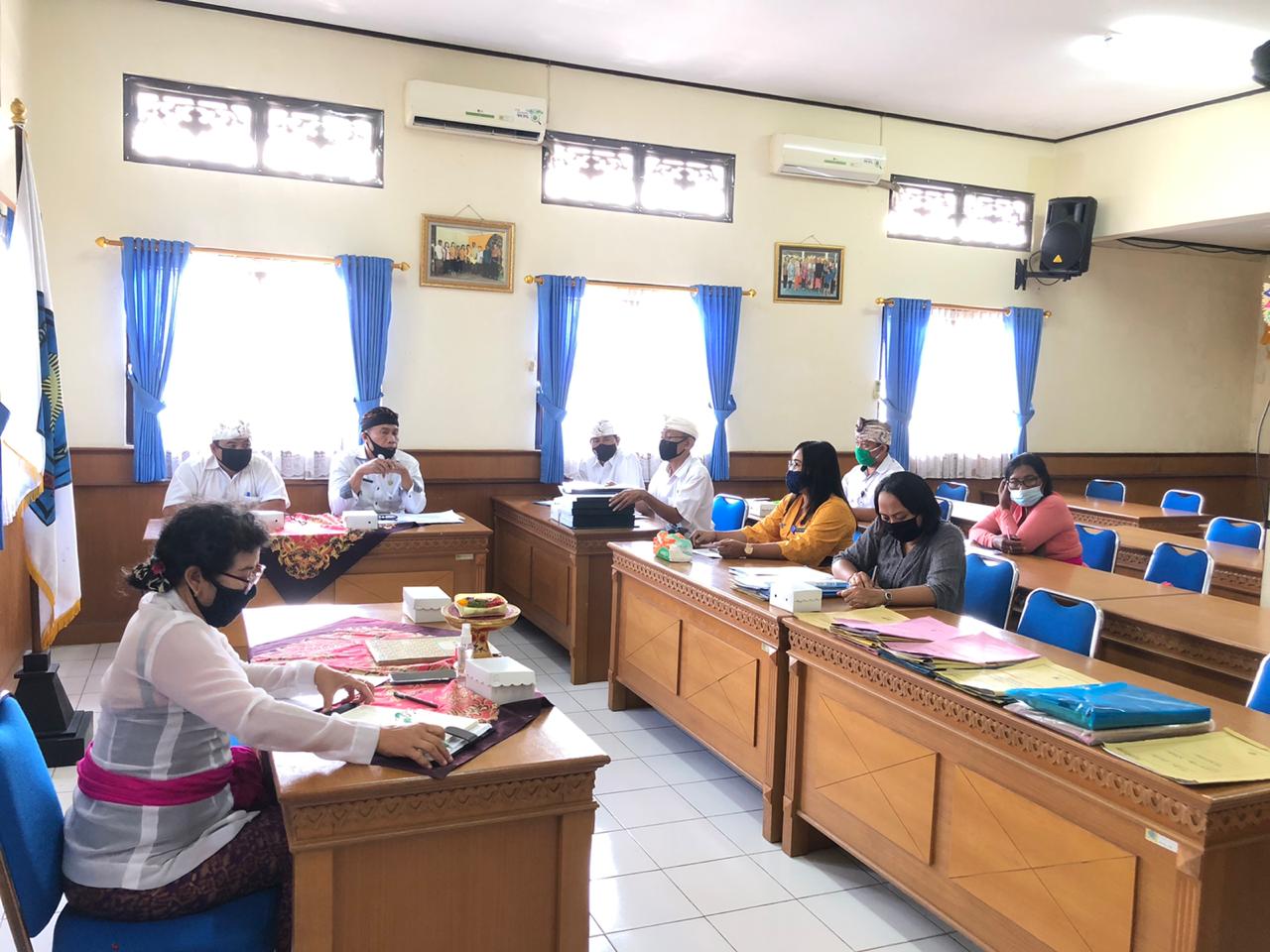 MONITORING DAN EVALUASI MENGENAI DANA DESA DAN ALOKASI DANA DESA OLEH TIIM KECAMATAN DENPASAR BARAT