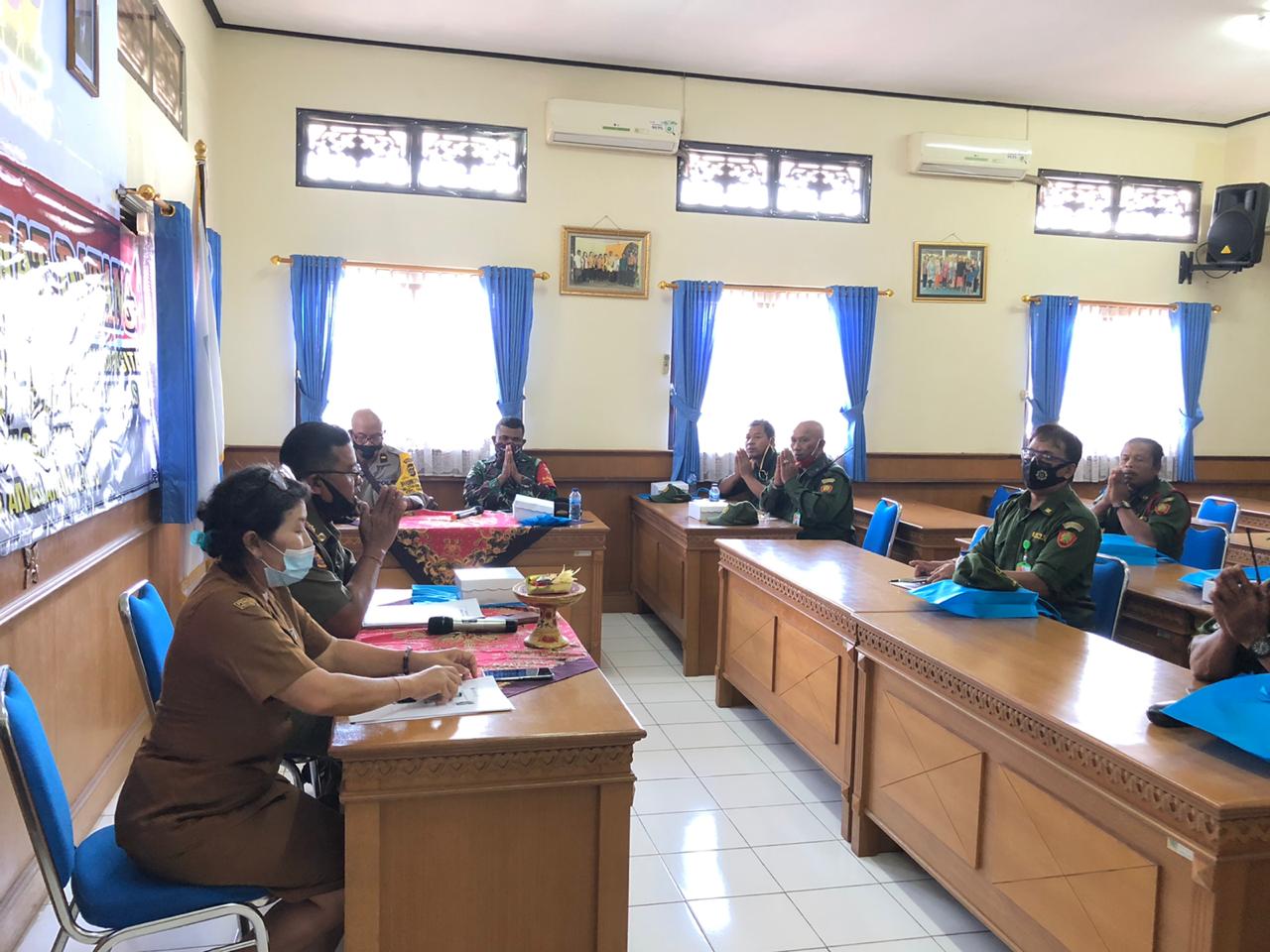 KEGIATAN PENGUATAN DAN PENINGKATAN KAPASITAS TENAGA KEAMANAN / KETERTIBAN SATLINMAS DESA DAUH PURI KANGIN TAHUN ANGGARAN 2020