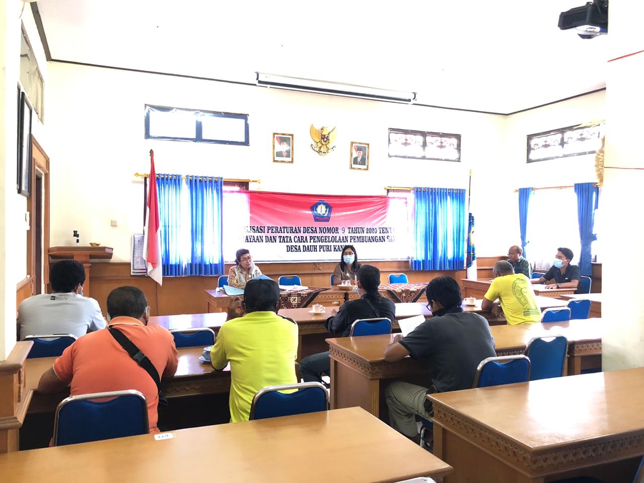 PERTEMUAN MENGENAI TUPOKSI PETUGAS MOCI DAN PETUGAS TRUK SAMPAH