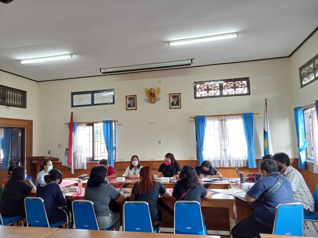 RAPAT RUTIN RUMAH DESA SEHAT (RDS)