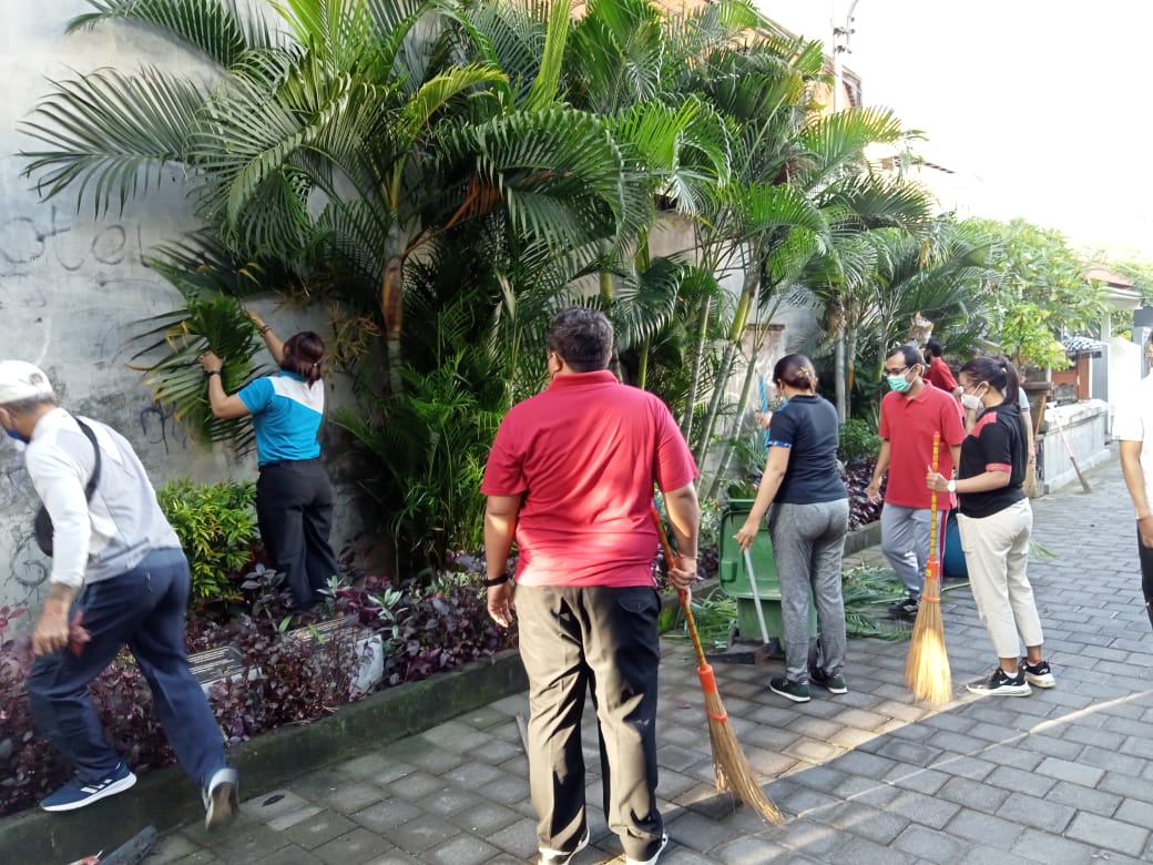 KEGIATAN JUMAT BERSIH 10 DESEMBER 2021
