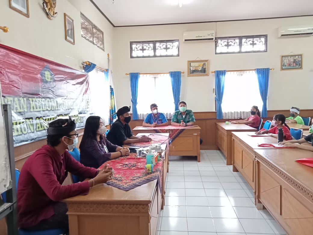 KEGIATAN PEMBINAAN KELOMPOK BELAJAR ANAK ANAK SE-DESA DAUH PURI KANGIN