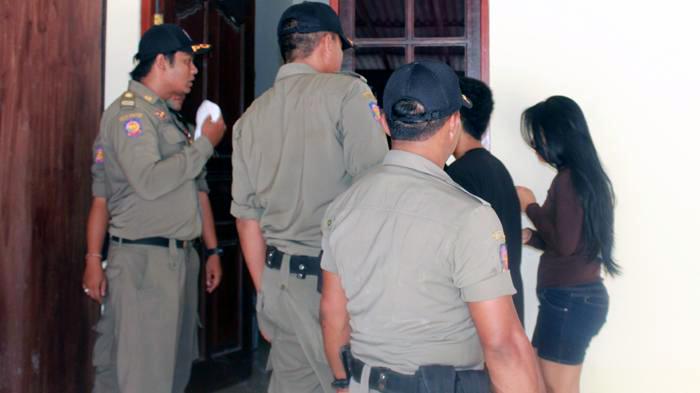 TIM GABUNGAN CPIL LAKUKAN PENERTIBAN DI BR. GEMEH DAUH PURI KANGIN